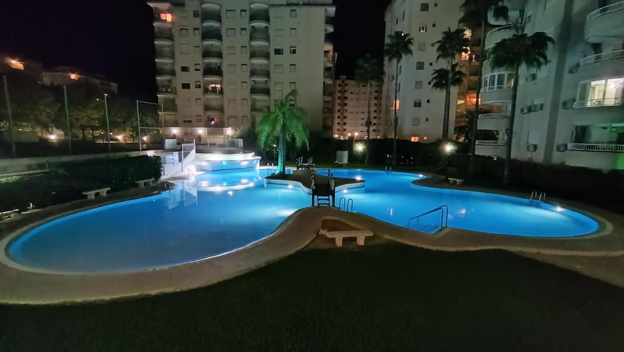 Apartment Tropicana - Piscina Y Tenis - Aire Acondicionado - Fibra Optica - Netflix