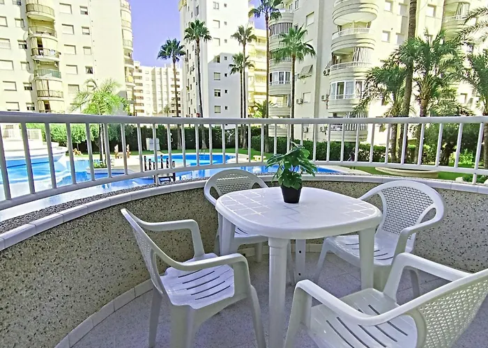 Apartamento Tropicana - Piscina Y Tenis - Aire Acondicionado - Fibra Optica - Netflix